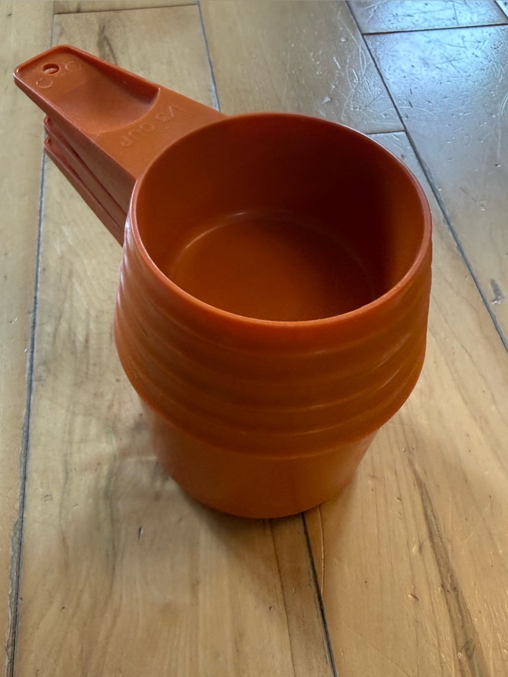 Tupperware Stackable Orange Measuring Cups Set